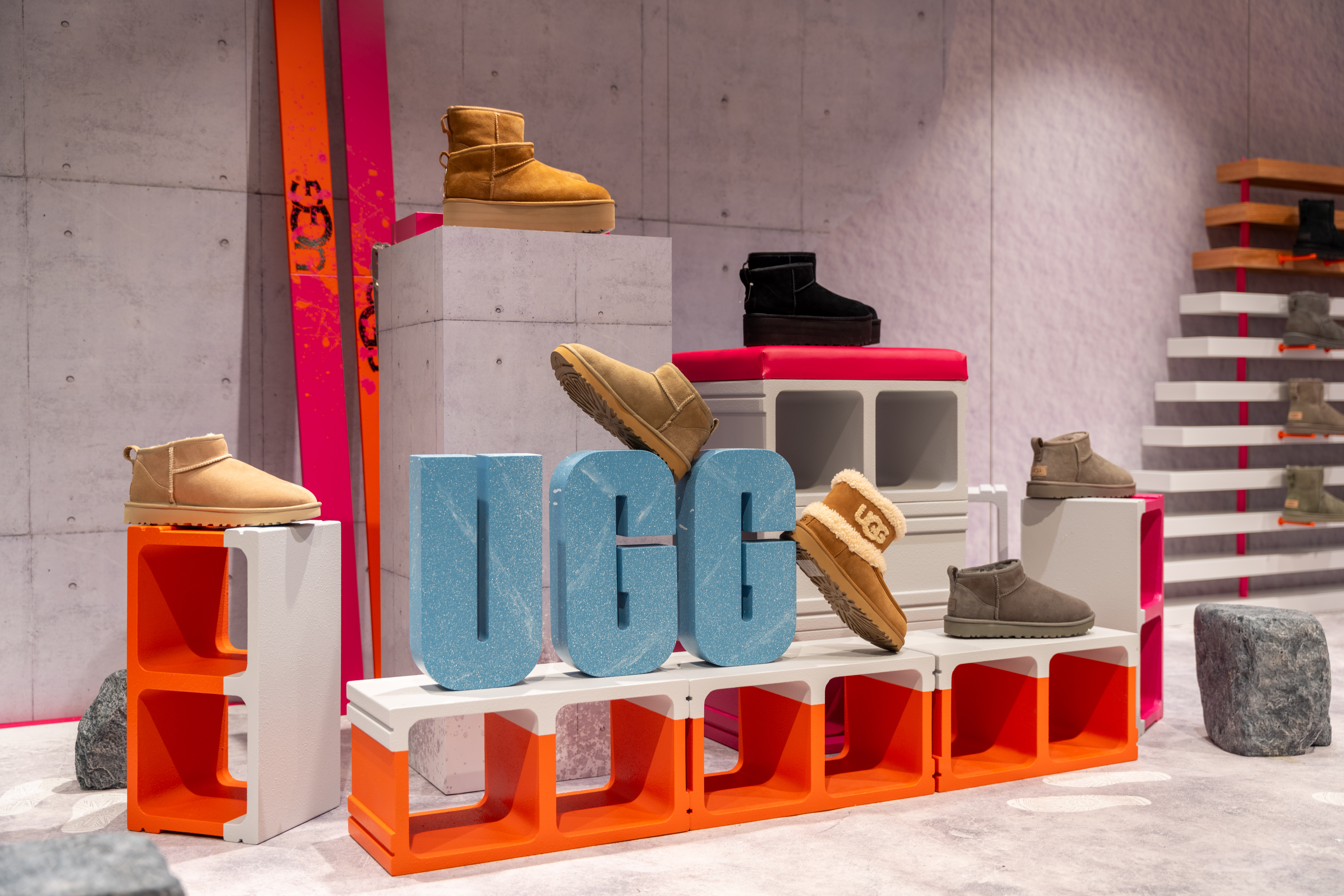 UGG 5