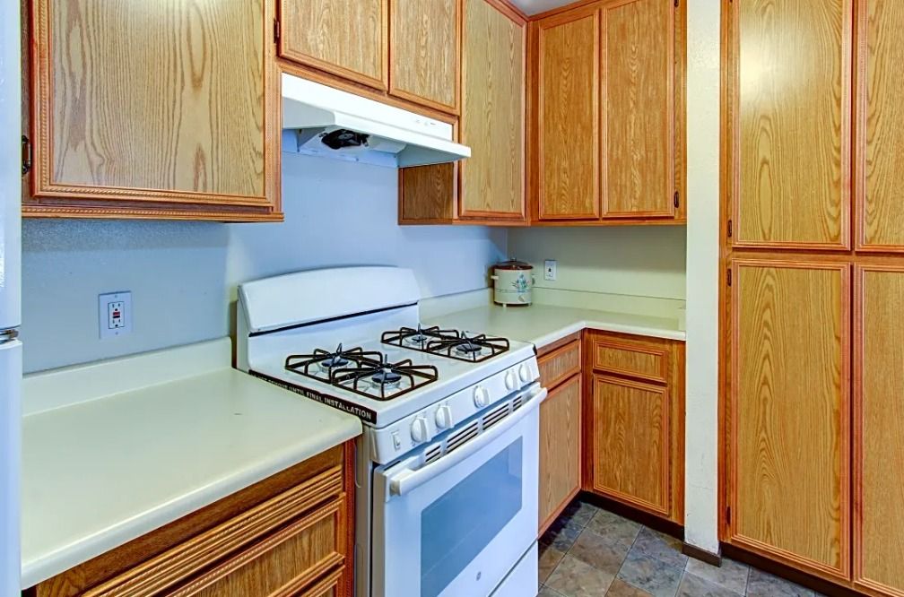 Gateway kitchen before