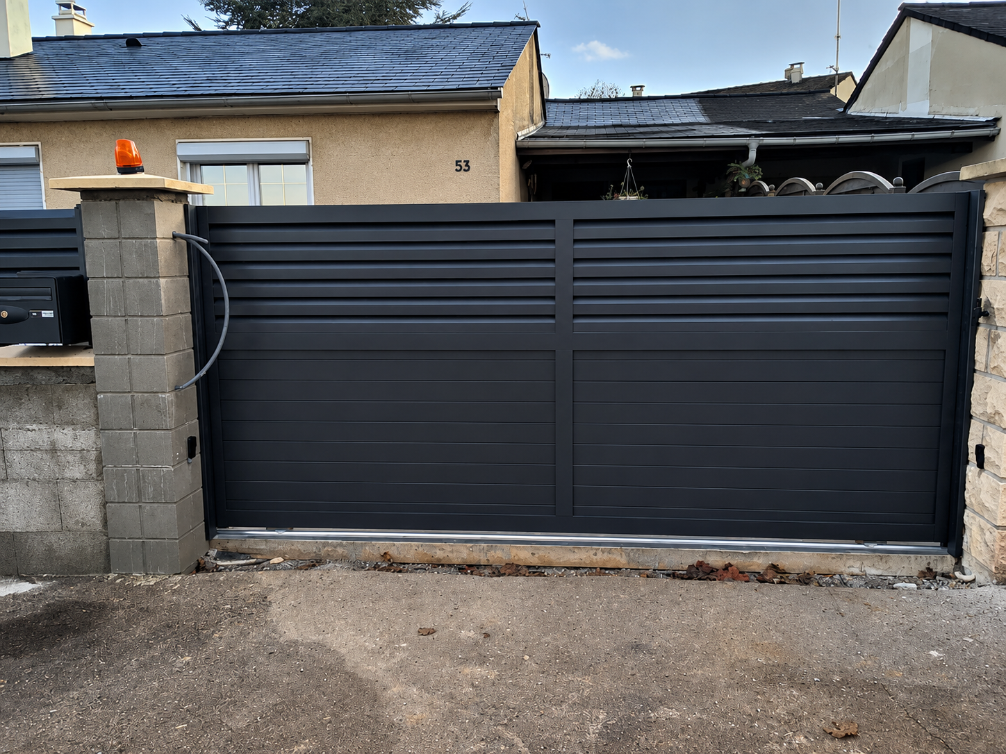 Portail aluminium horizontal premium