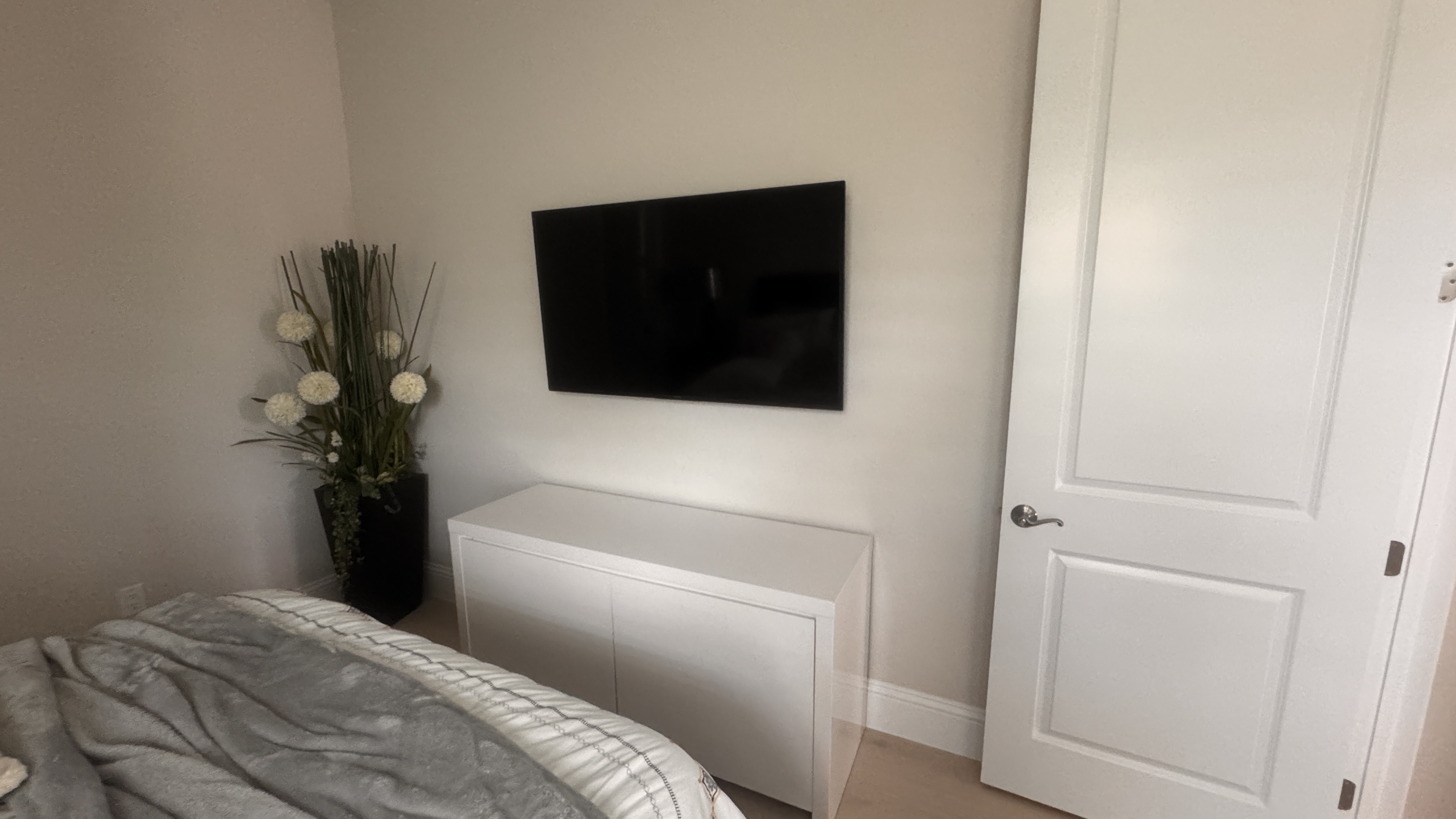 Smart Home Technology for Bonita Springs Gated Communities