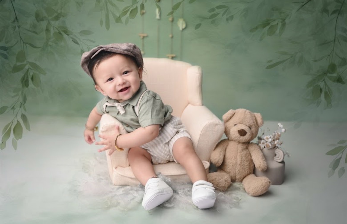 Sitter & Milestone Sessions 3