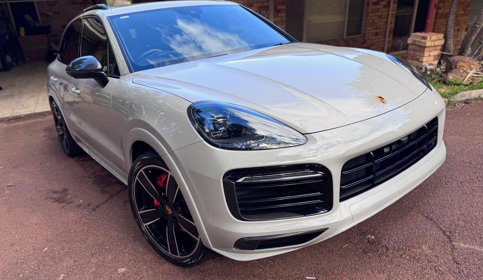 Premium Porsche detail