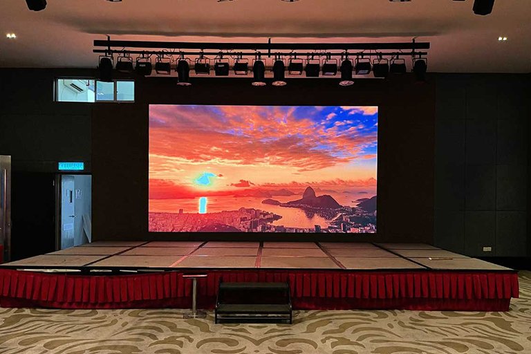 Indoor Fixed LED Screen — Conference / Events