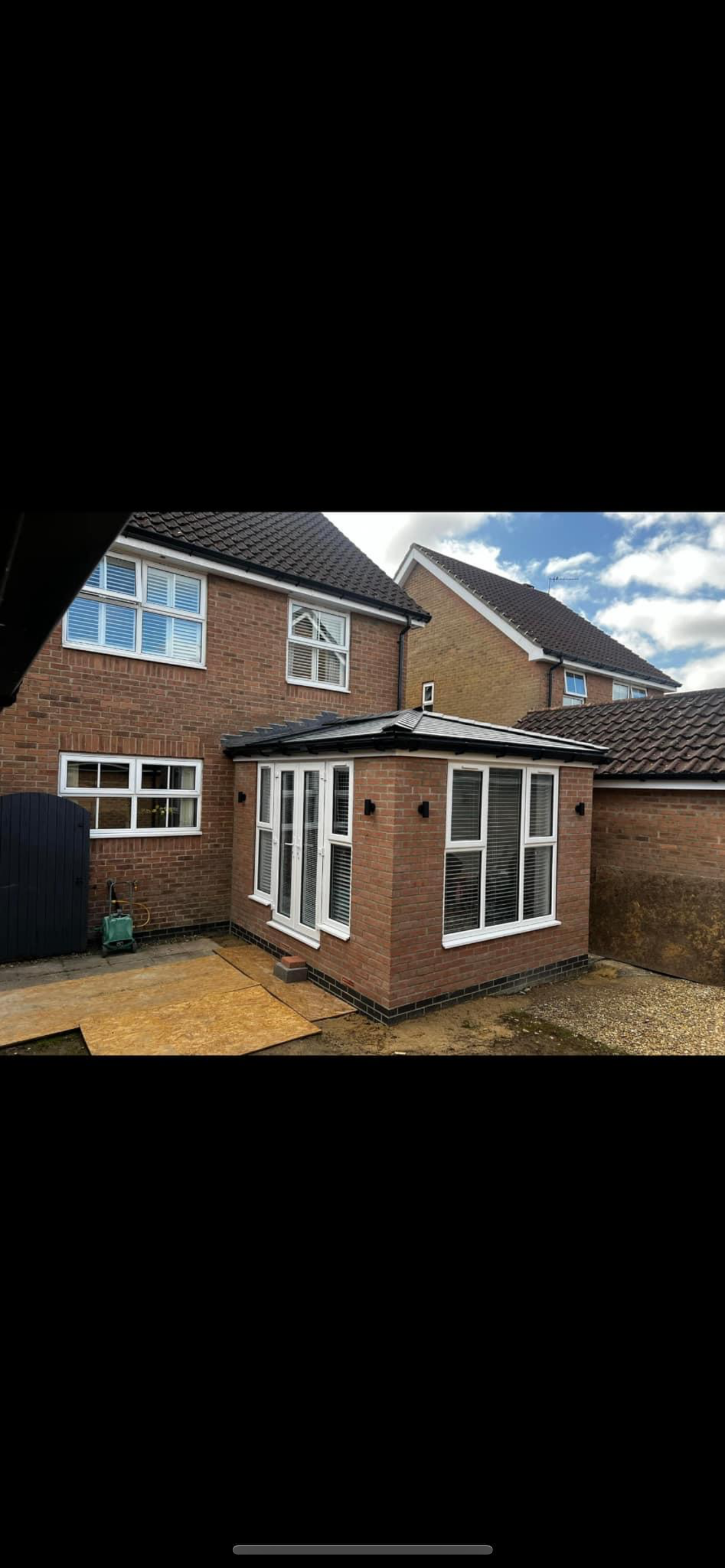 Modern Single-Storey Extension with Flat Roof