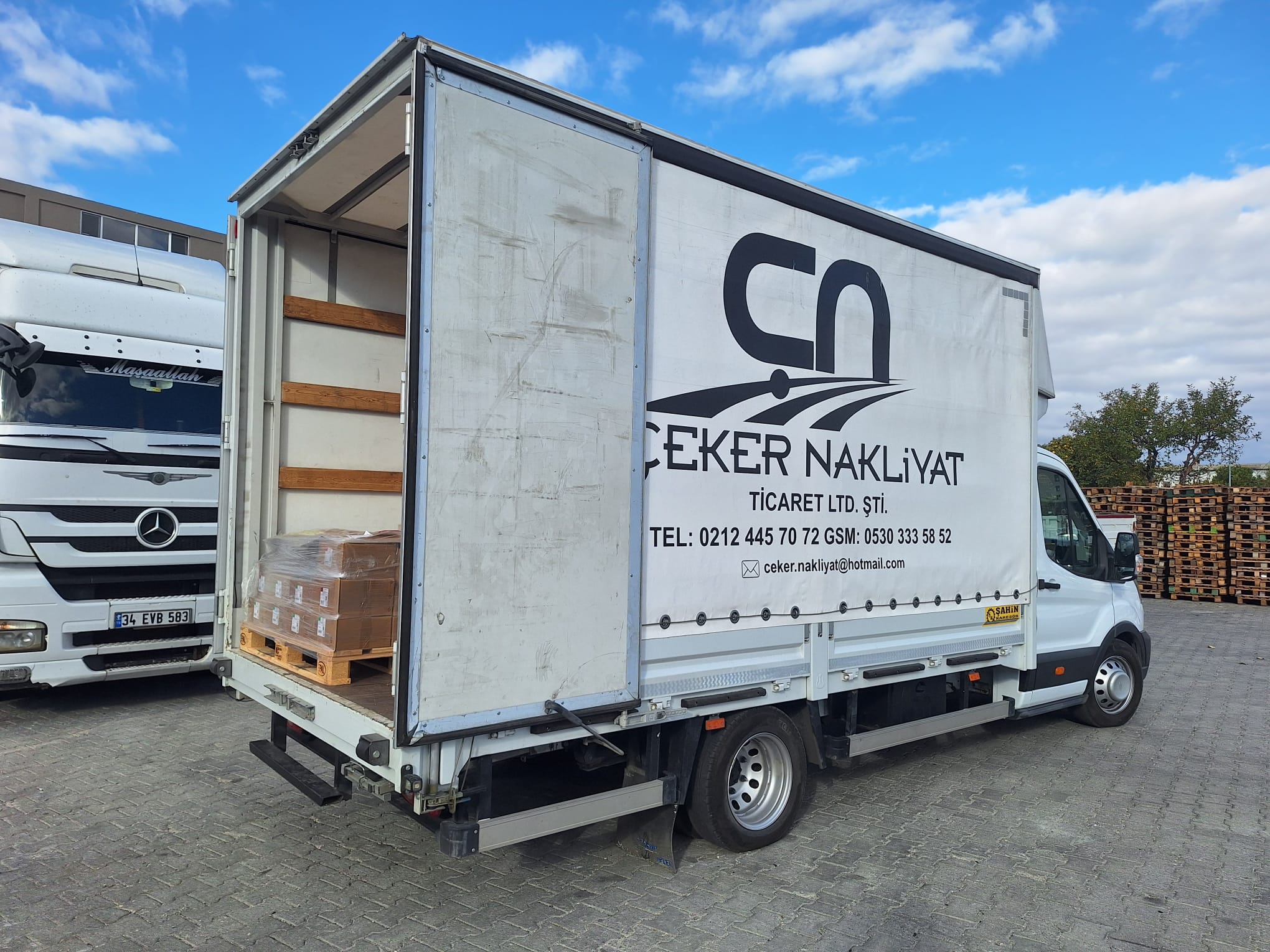 Çeker Nakliyat Araç