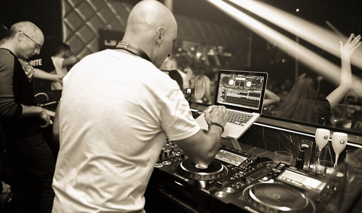 Carl Soares - Session Club