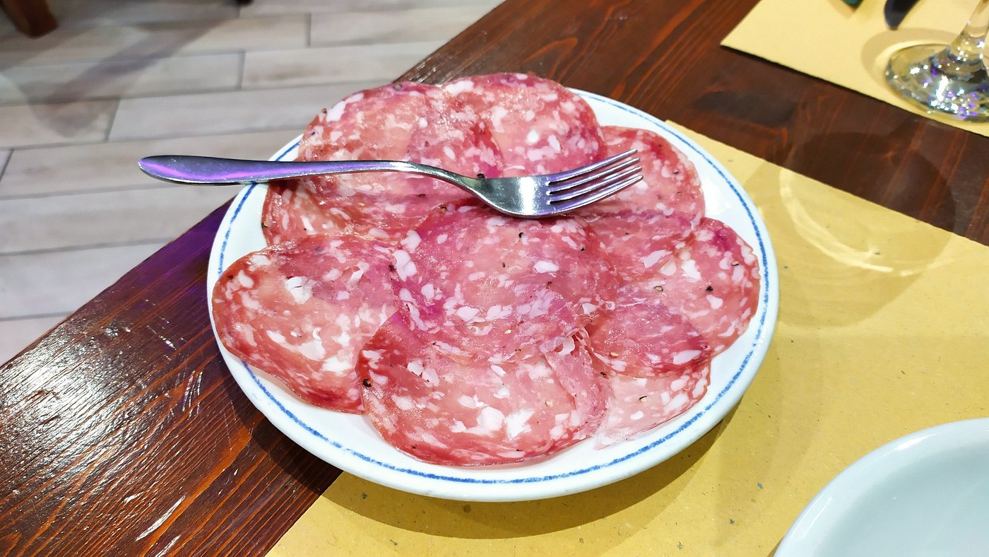 Salame affettato