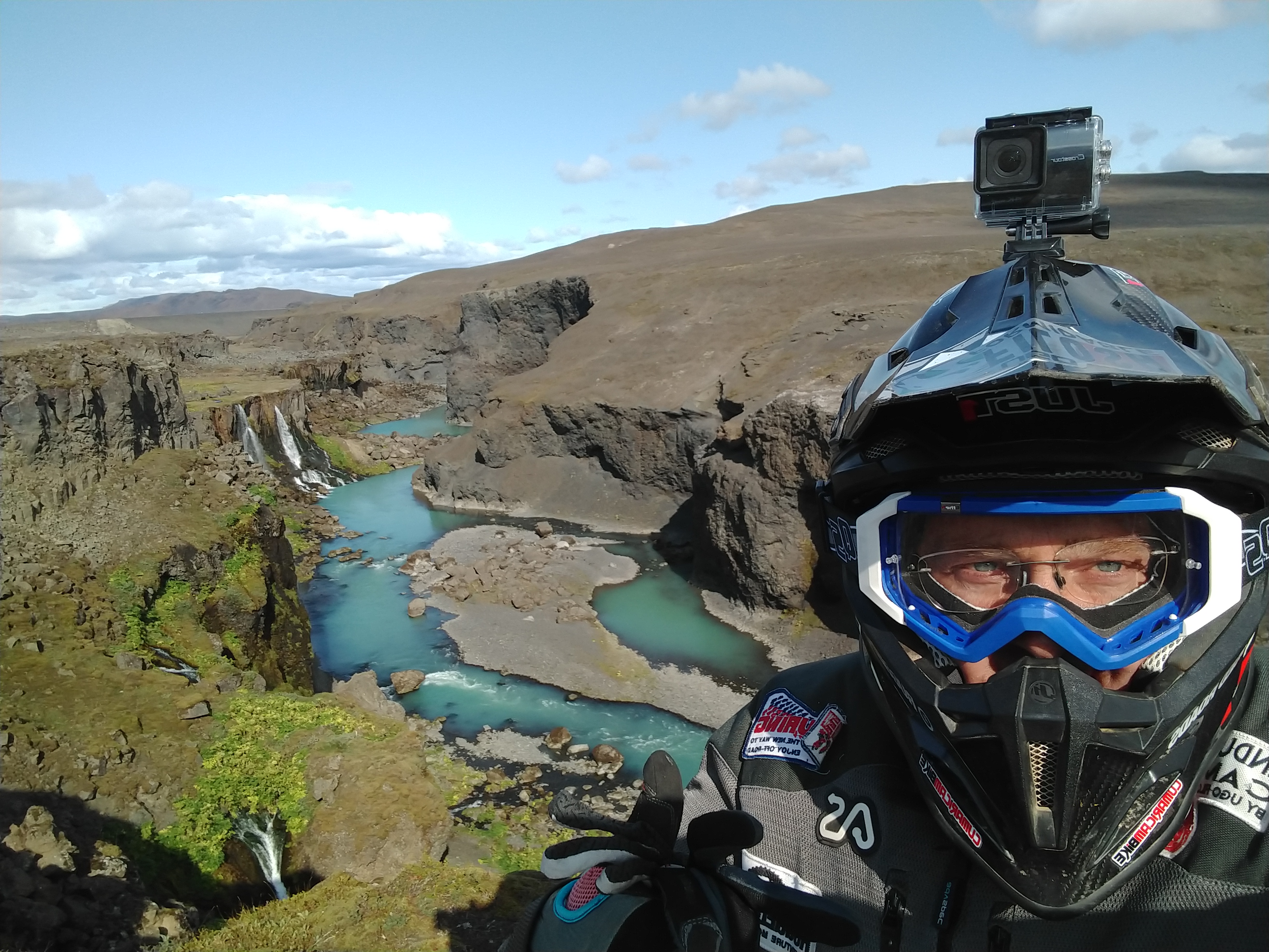 Ugo al canyon Fjaðrárgljúfur