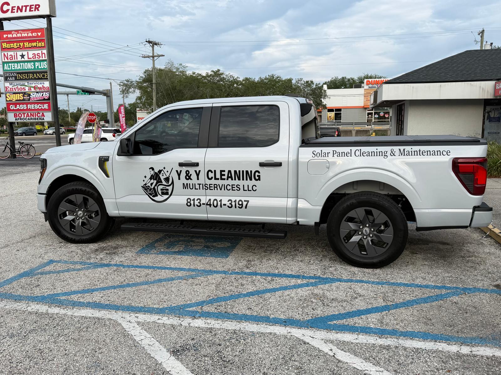 Y&Y Cleaning service vehicle 4