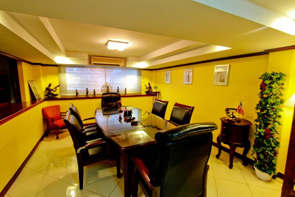 Property lawyer Pattaya for condos consultation room