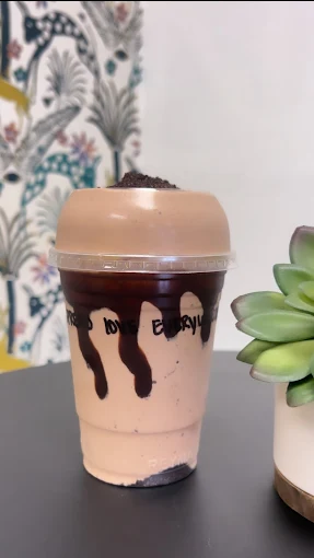 Chocolate PB protein smoothie