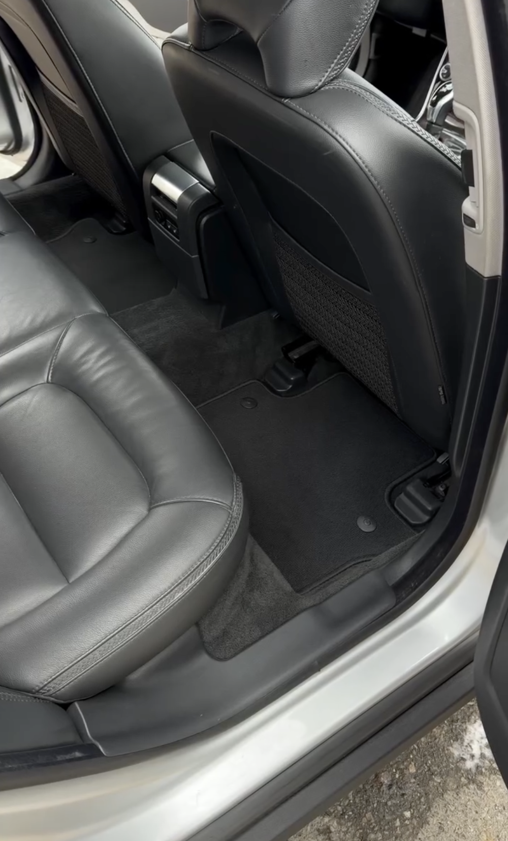 Interior detailing transformation after