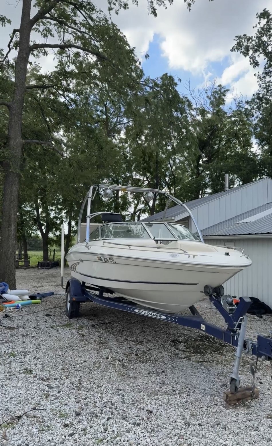 Boat detailing transformation after