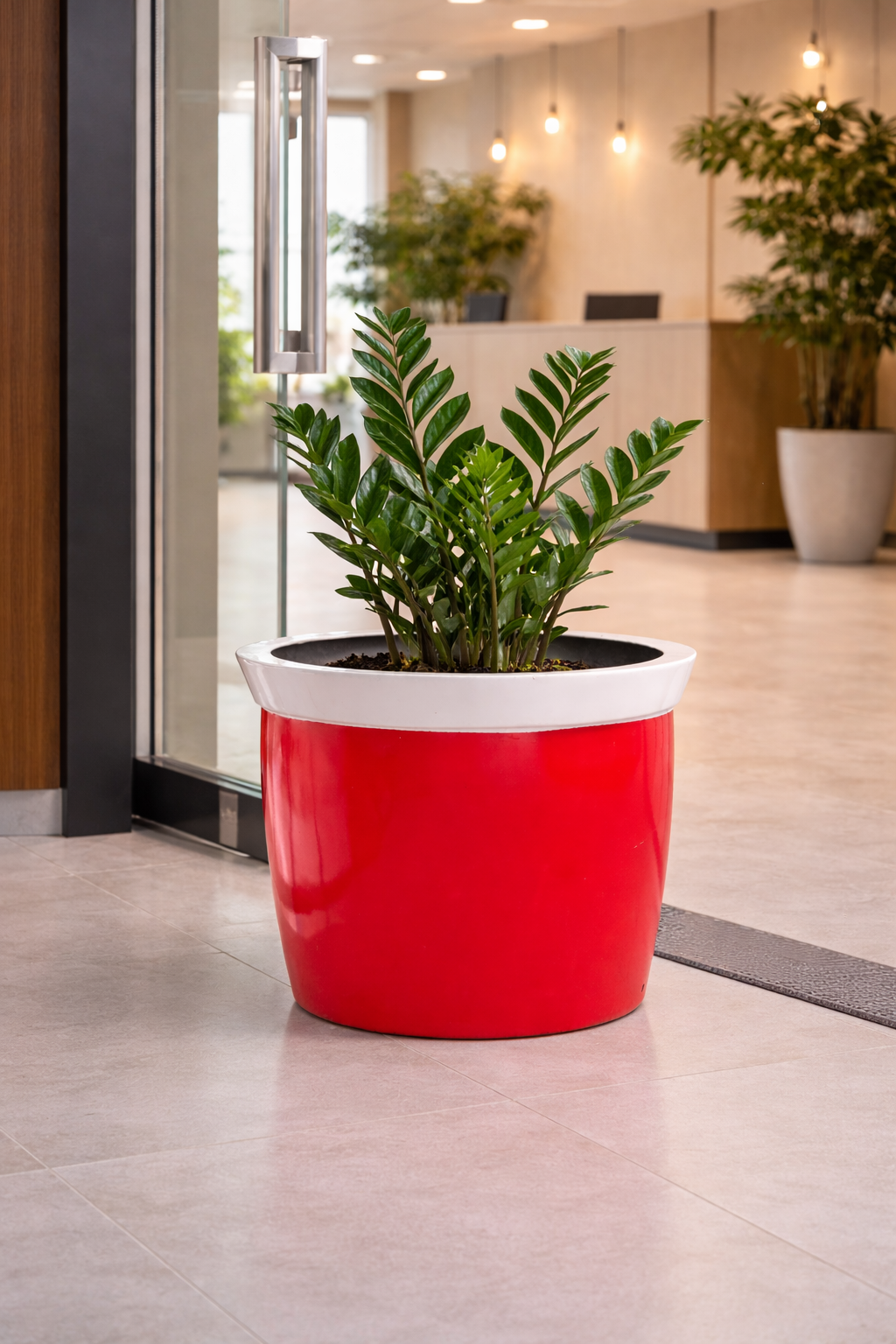 Round Planter view 3