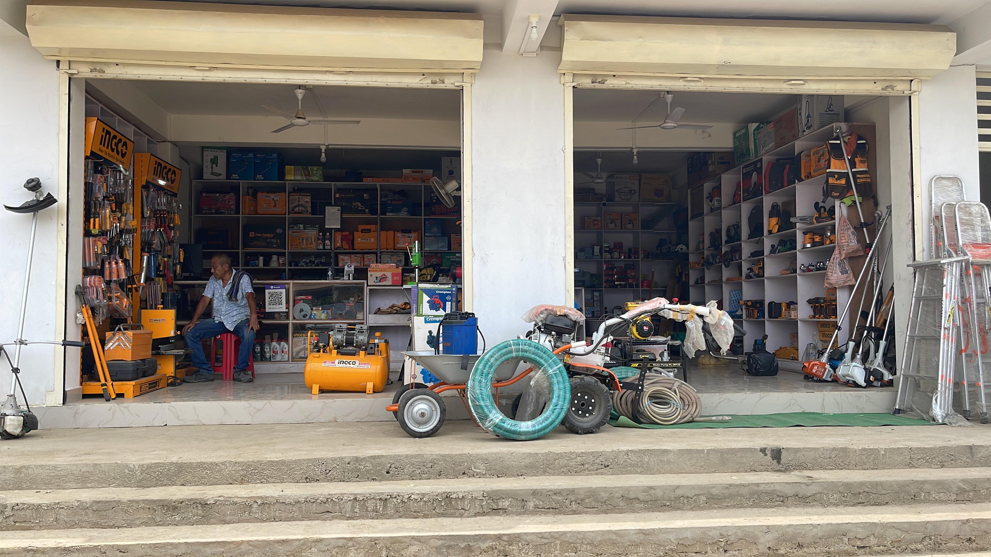 Storefront - power tools and machinery