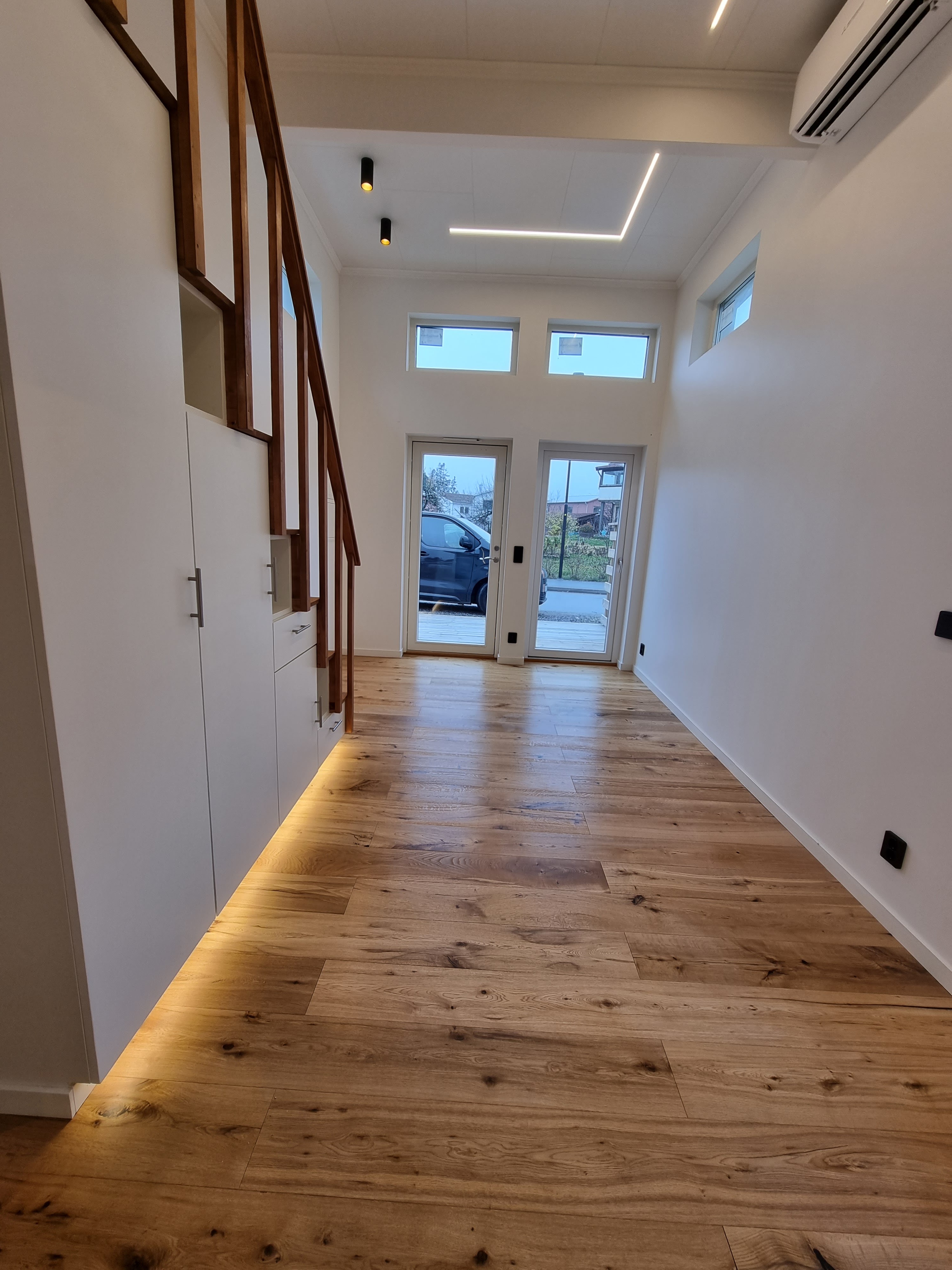 Modern hall