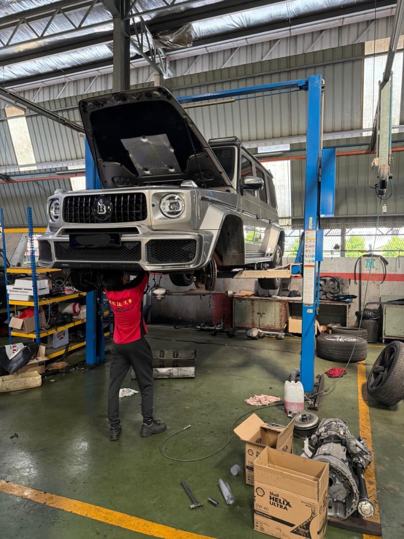 Mercedes-Benz G-Class Brabus Service