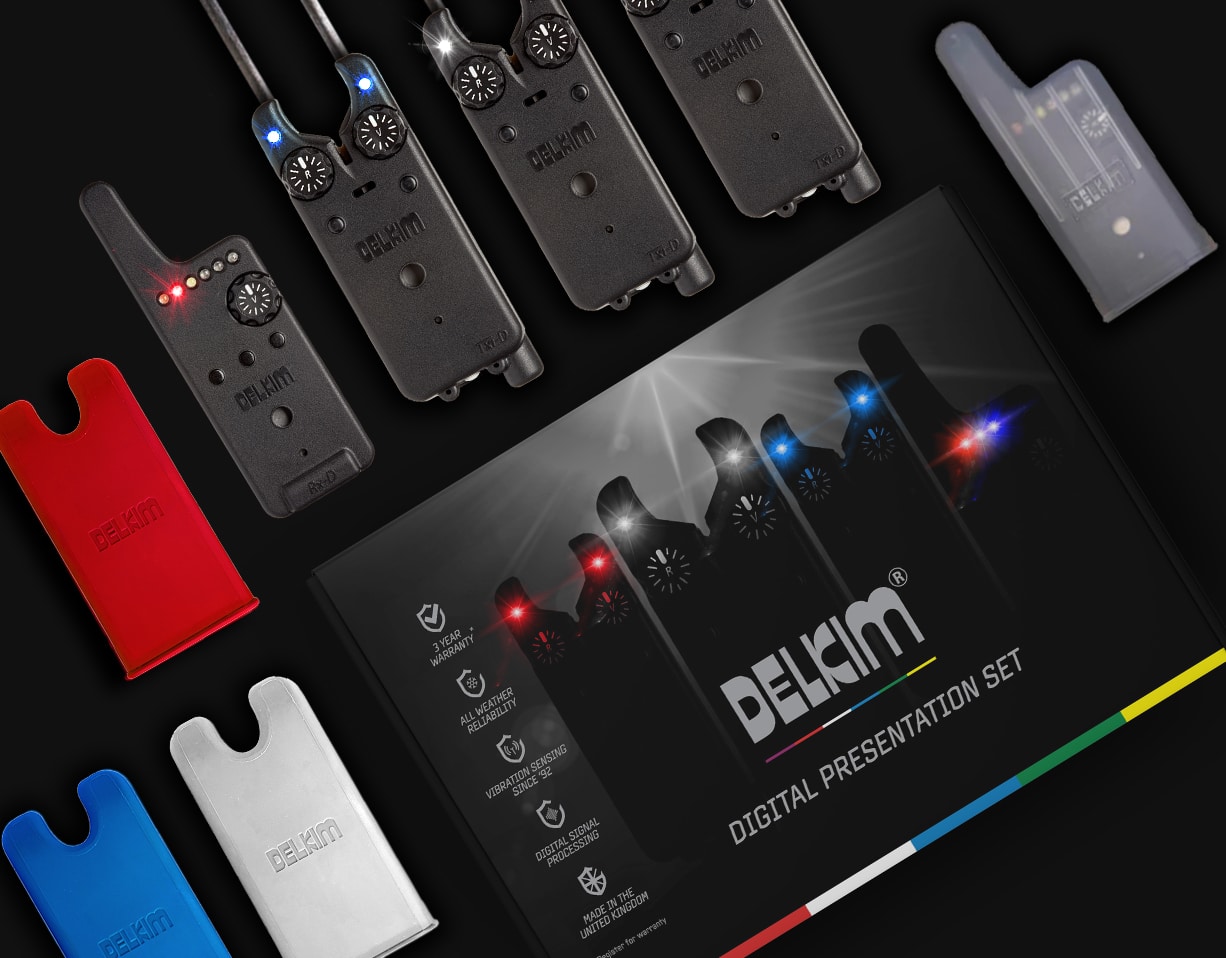 Delkim Txi-D Digital Presentation Set (Red, White & Blue)