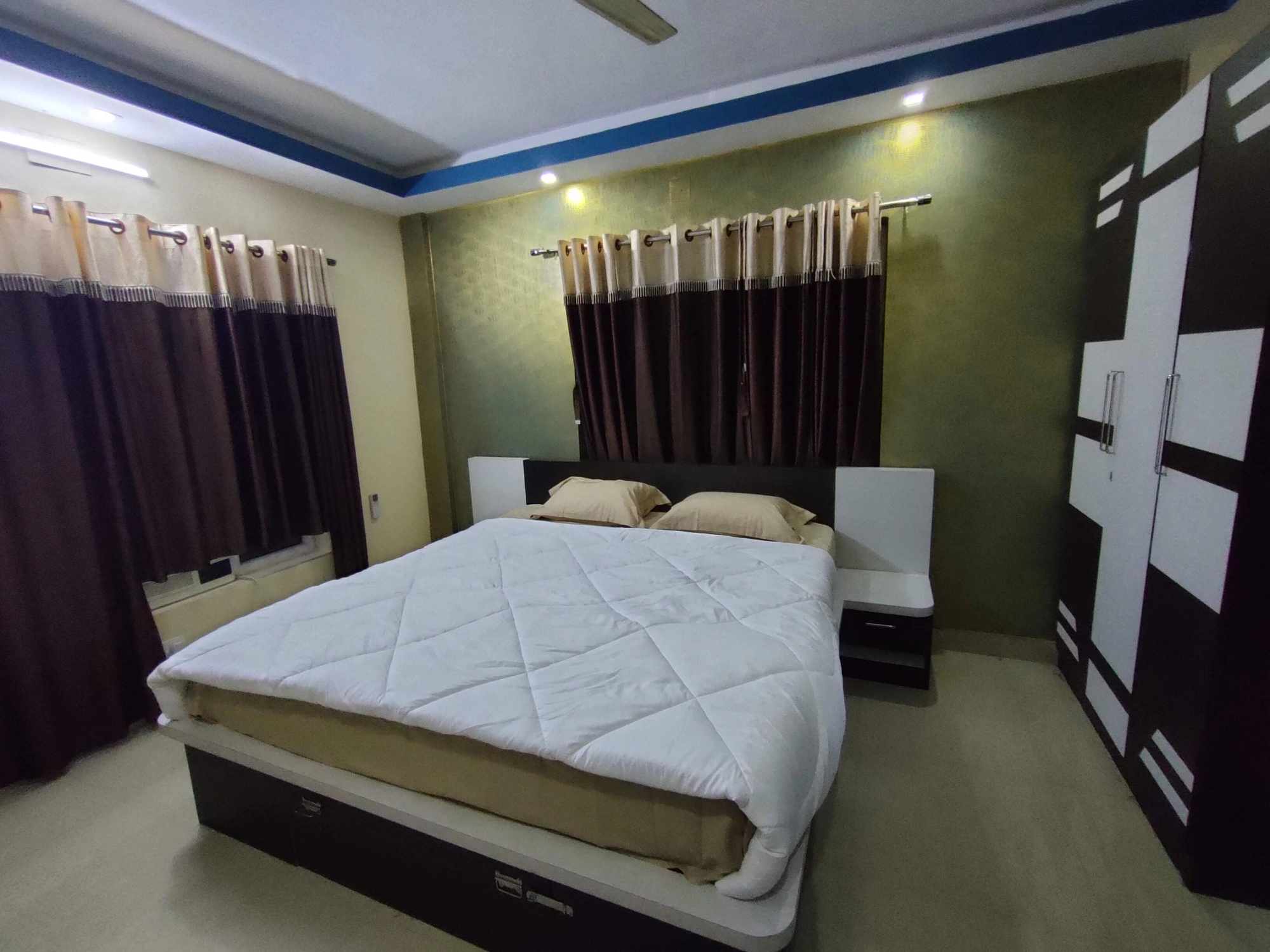 Flat 5-B