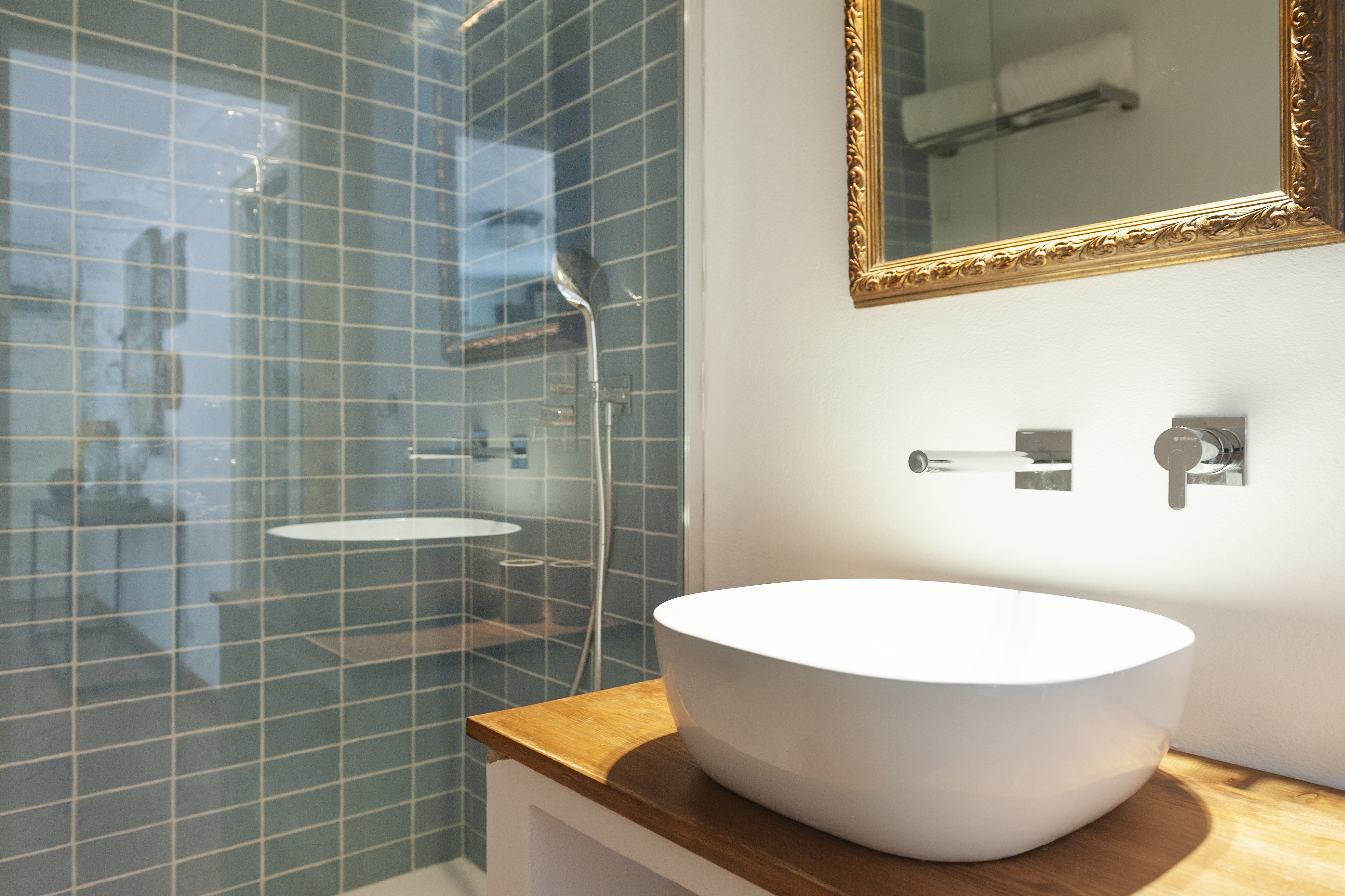 Wood Oven House II bathroom