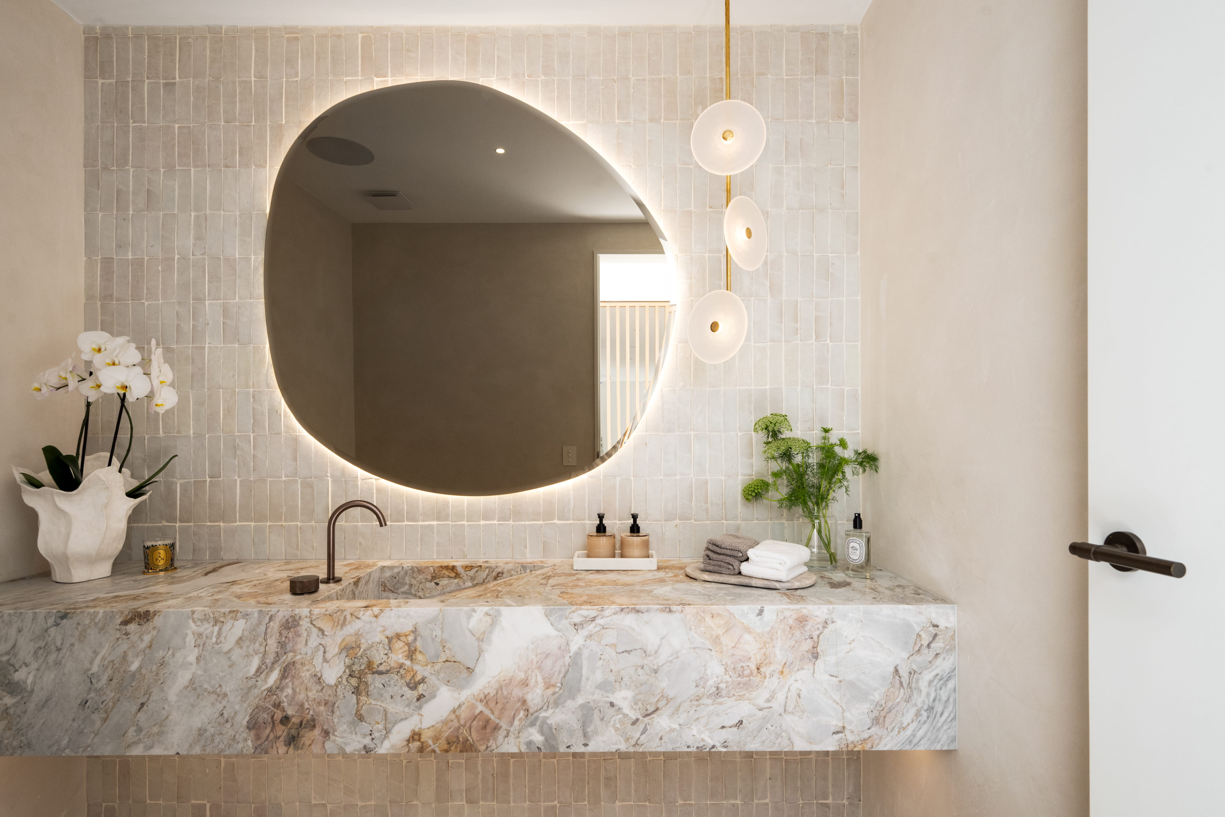 Parriwi Project — Powder Room