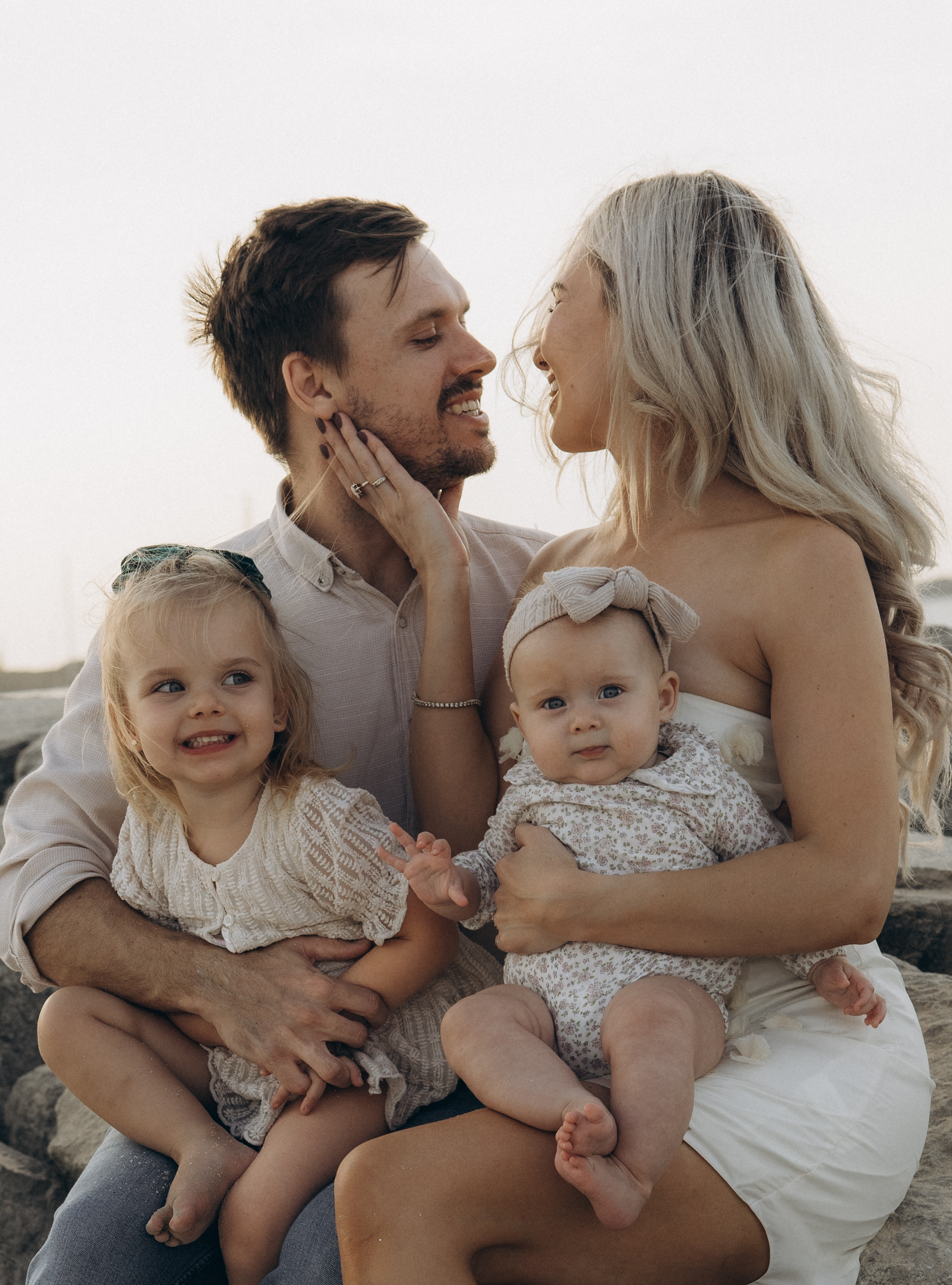 Seaside Family Walk – Families photography in Dubai by Elina K.