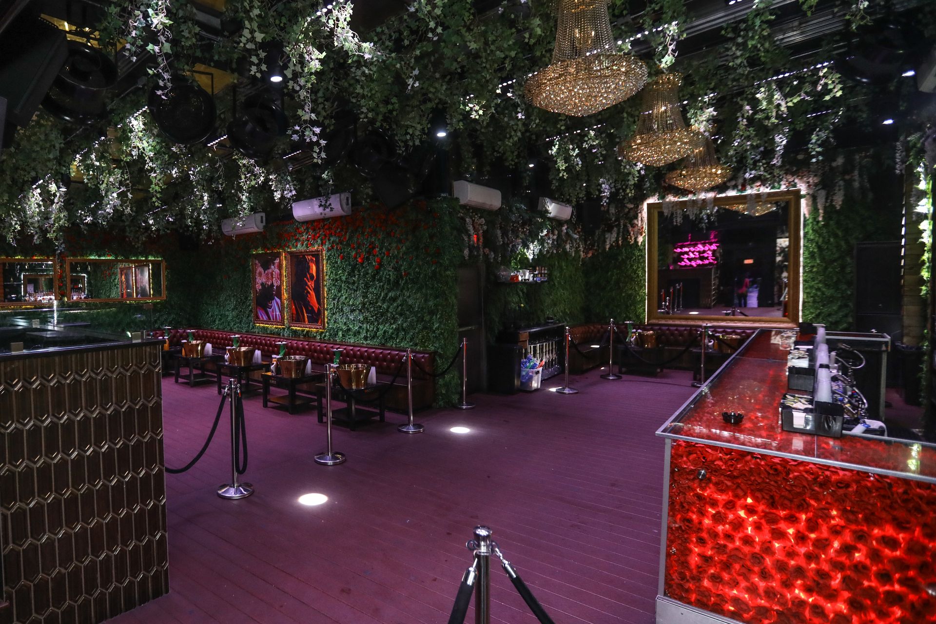 Noir Booth · Bar Side