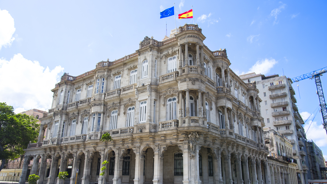 Embajada (Consulado)