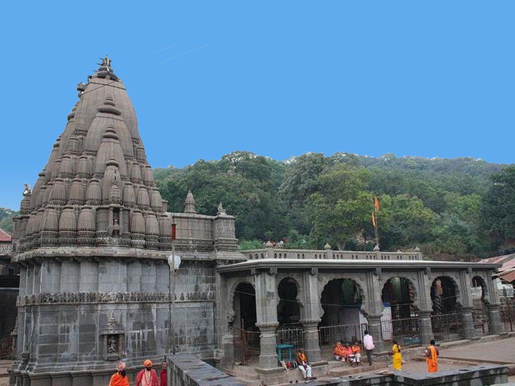 Omkareshwar Jyotirlinga Temple Madhya Pradesh - darshan timings, travel guide, pooja booking