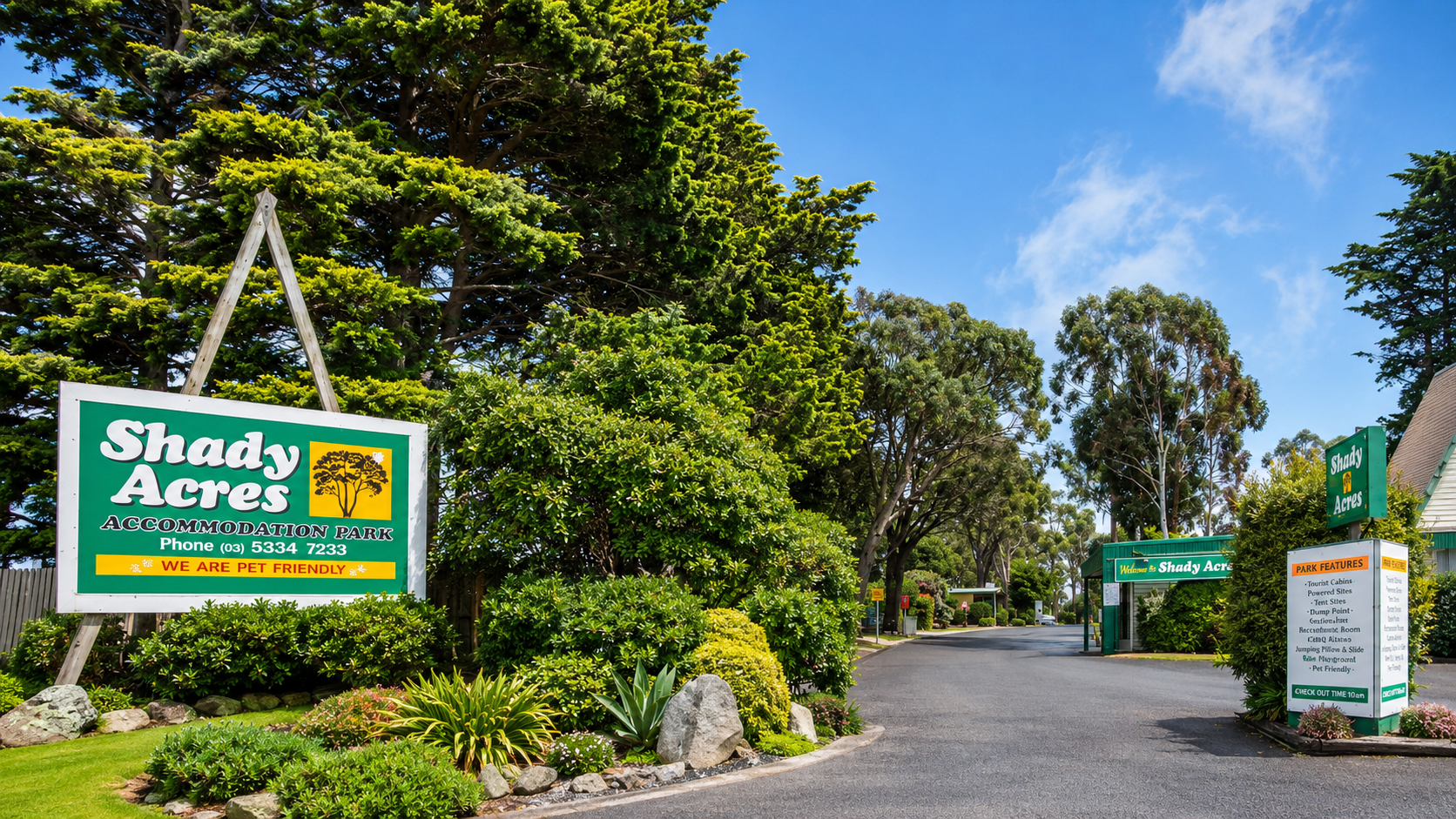 Shady Acres Accommodation Park entrance and welcome sign, Ballarat