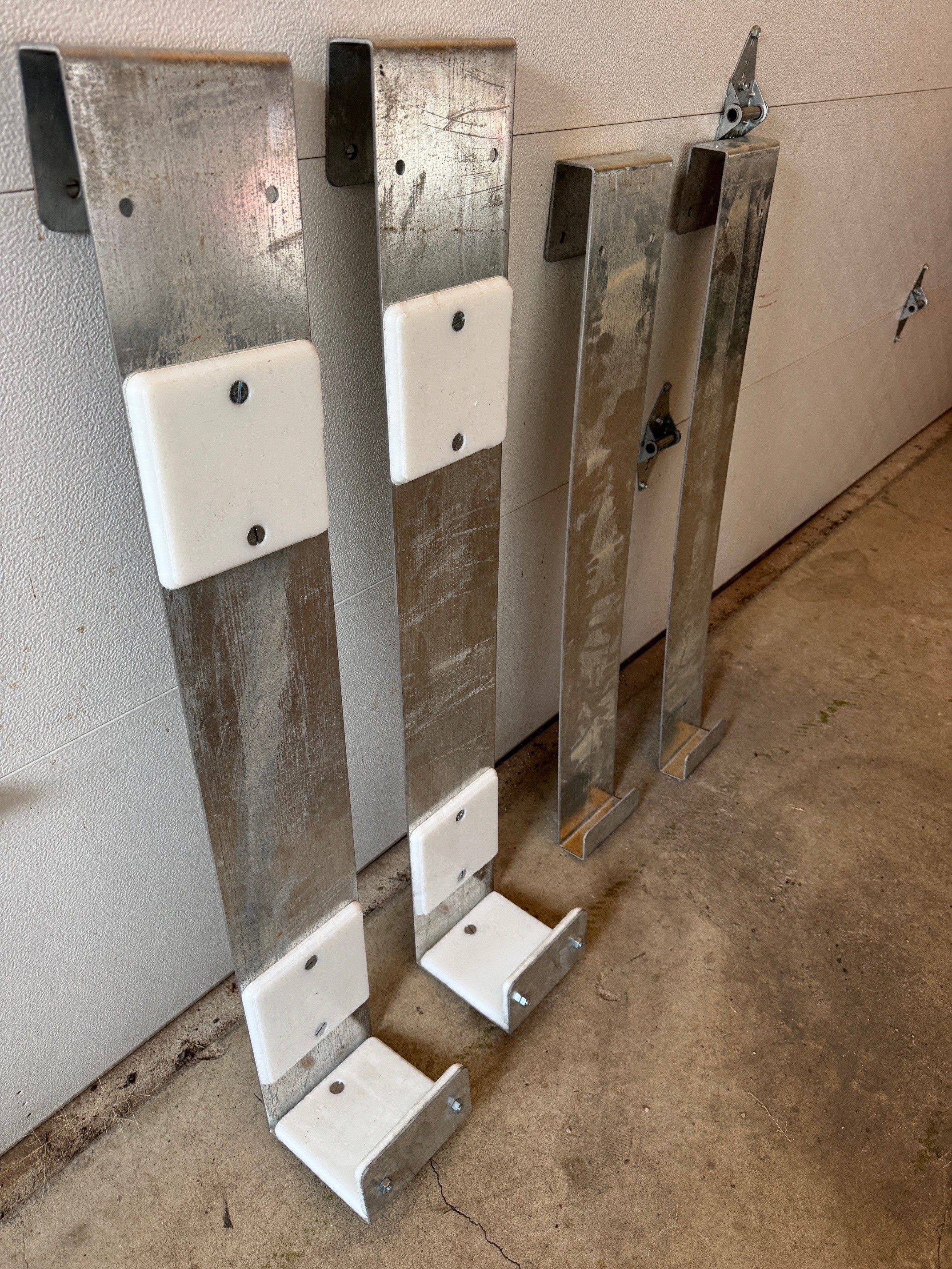 Boom Lift Hangers with UHMW pads