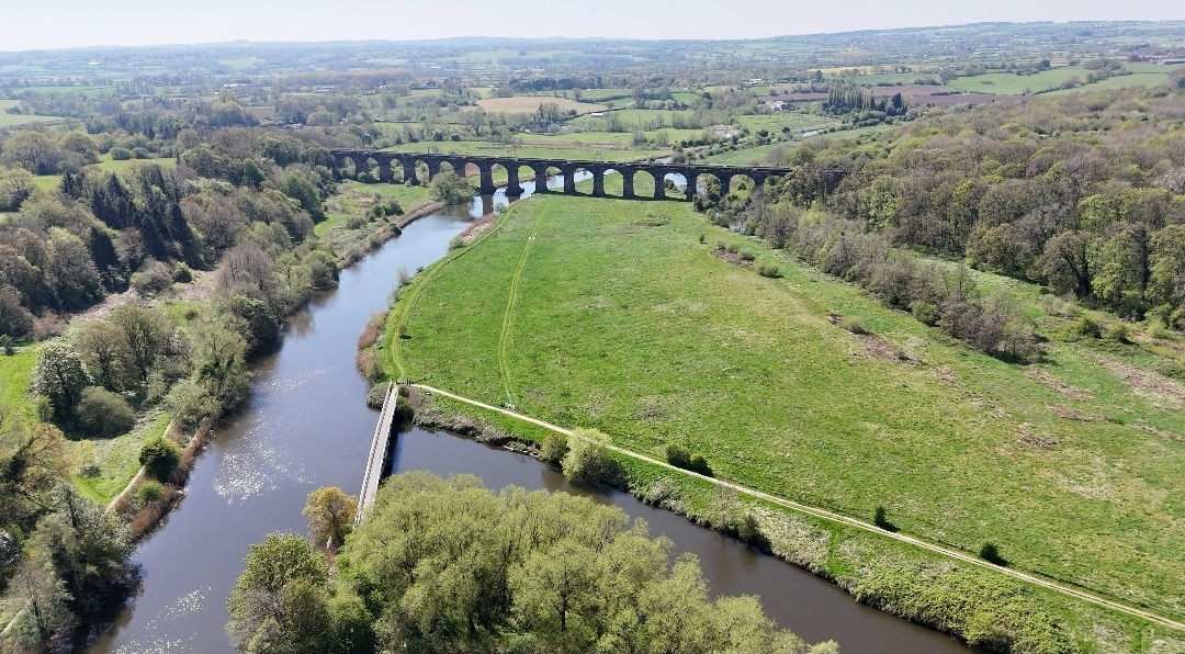 Lock Keeper's Cottage — Victorian Cottage · Dutton Locks, Cheshire holiday let