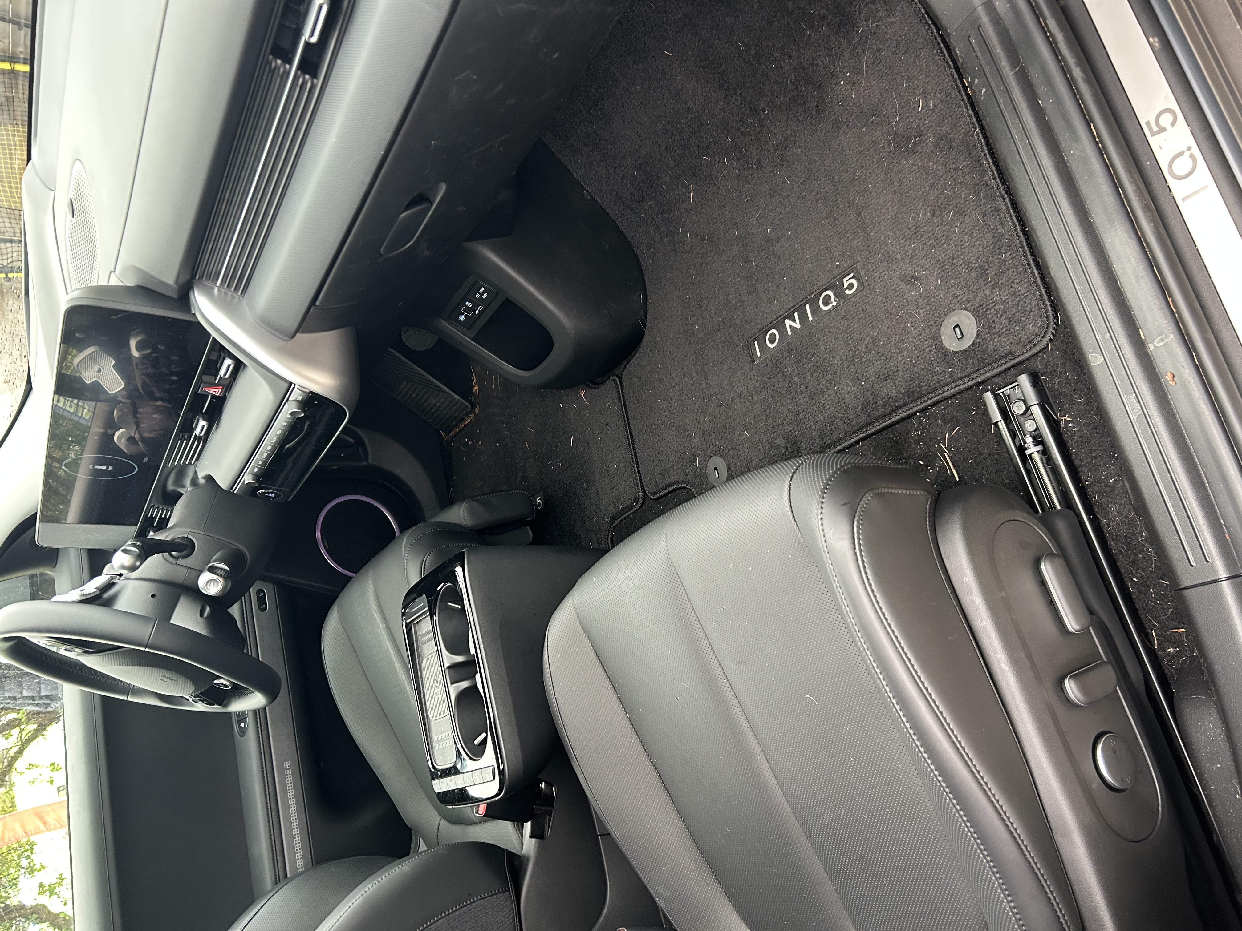 Hyundai Ioniq 5 — Interior Detail - before