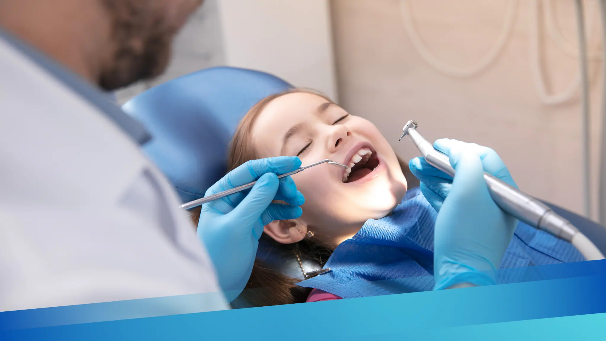 Primera Visita al Dentista: ¿A qué Edad Llevar a tu Hijo?