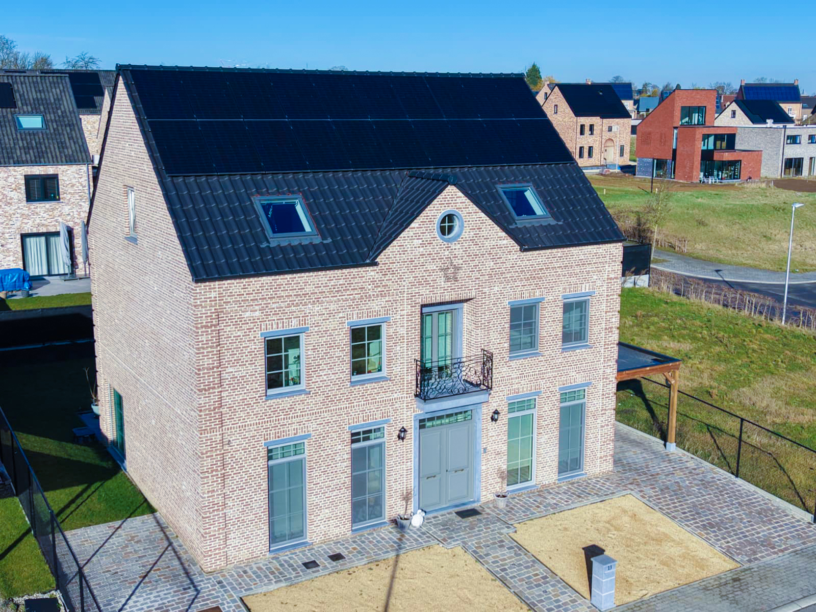 Zonnepanelen installatie op woning