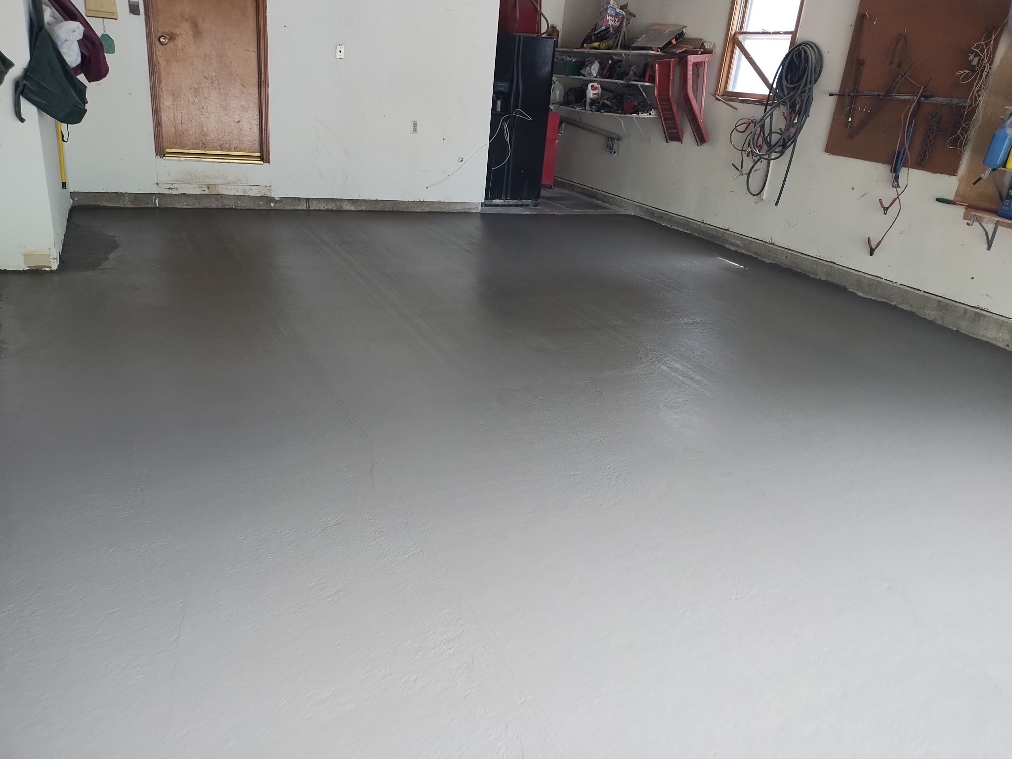 Custom concrete floor installation Shawnee KS