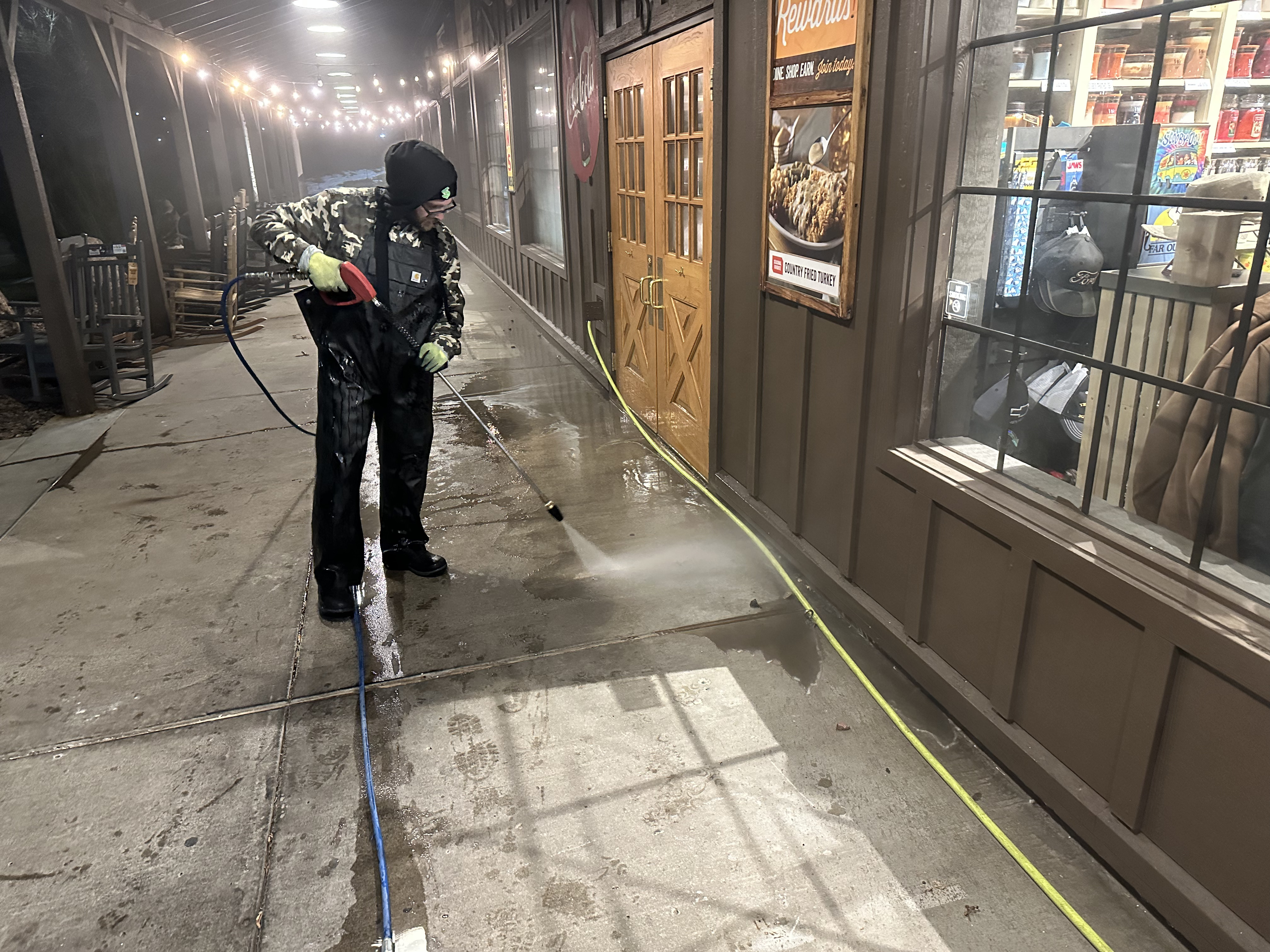 Storefront Sidewalk Clean