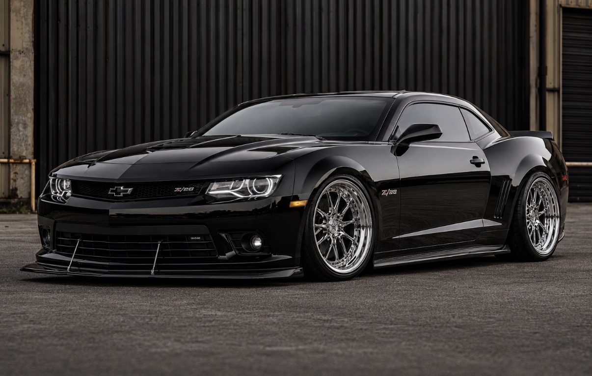 C7 Z06 + R8 V10 Drag Builds