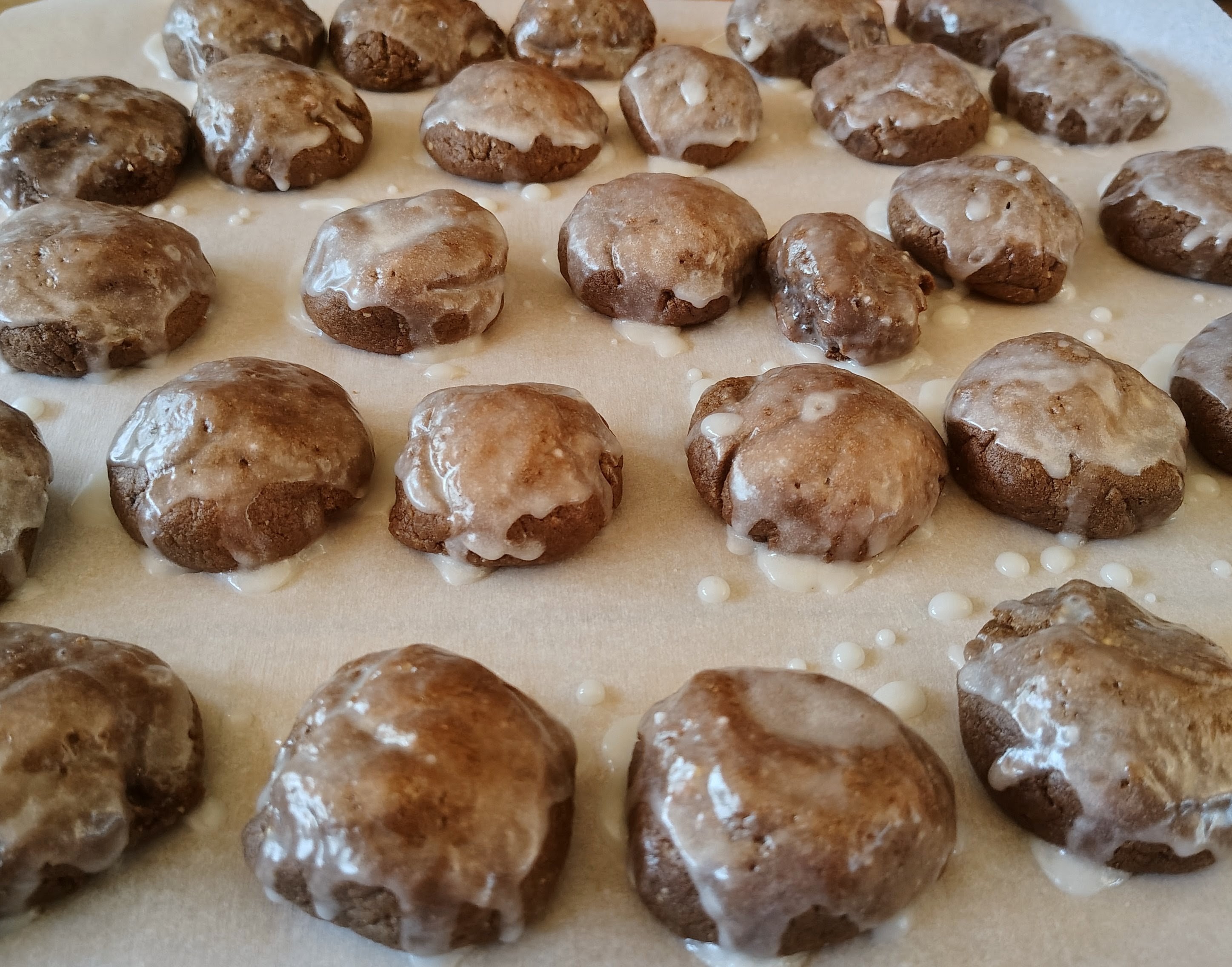 Italian Chocolate Spice Cookies - 24 Pack