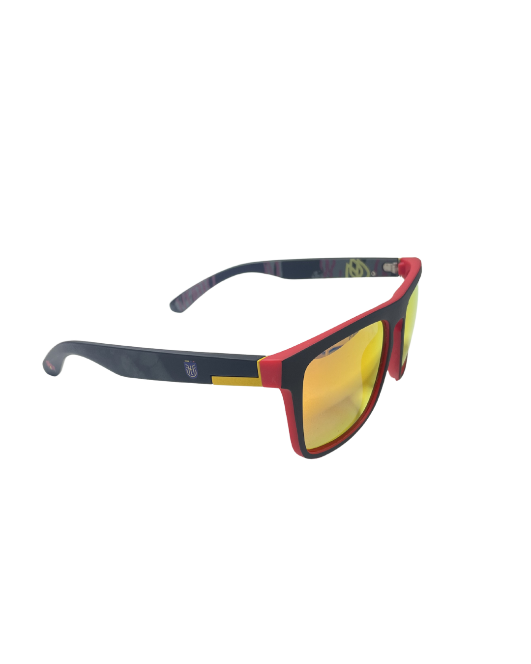 Detalle de acabados de Gafas La Tri