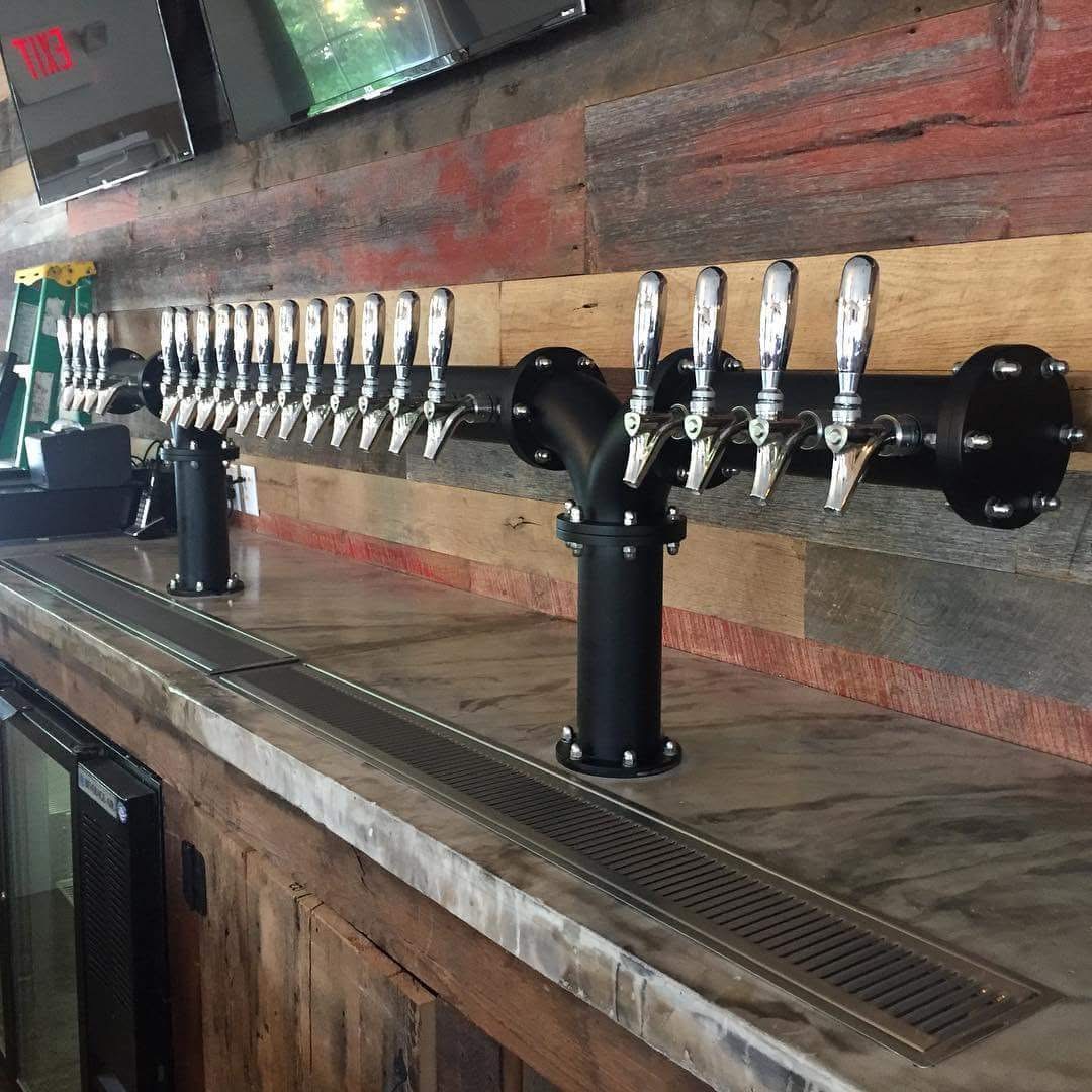 Wall-mounted tap system installation