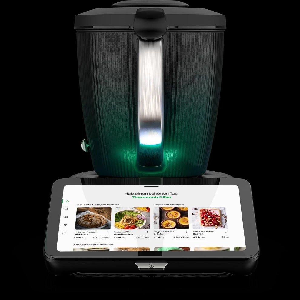 Thermomix TM7 Frontansicht Display beleuchtet