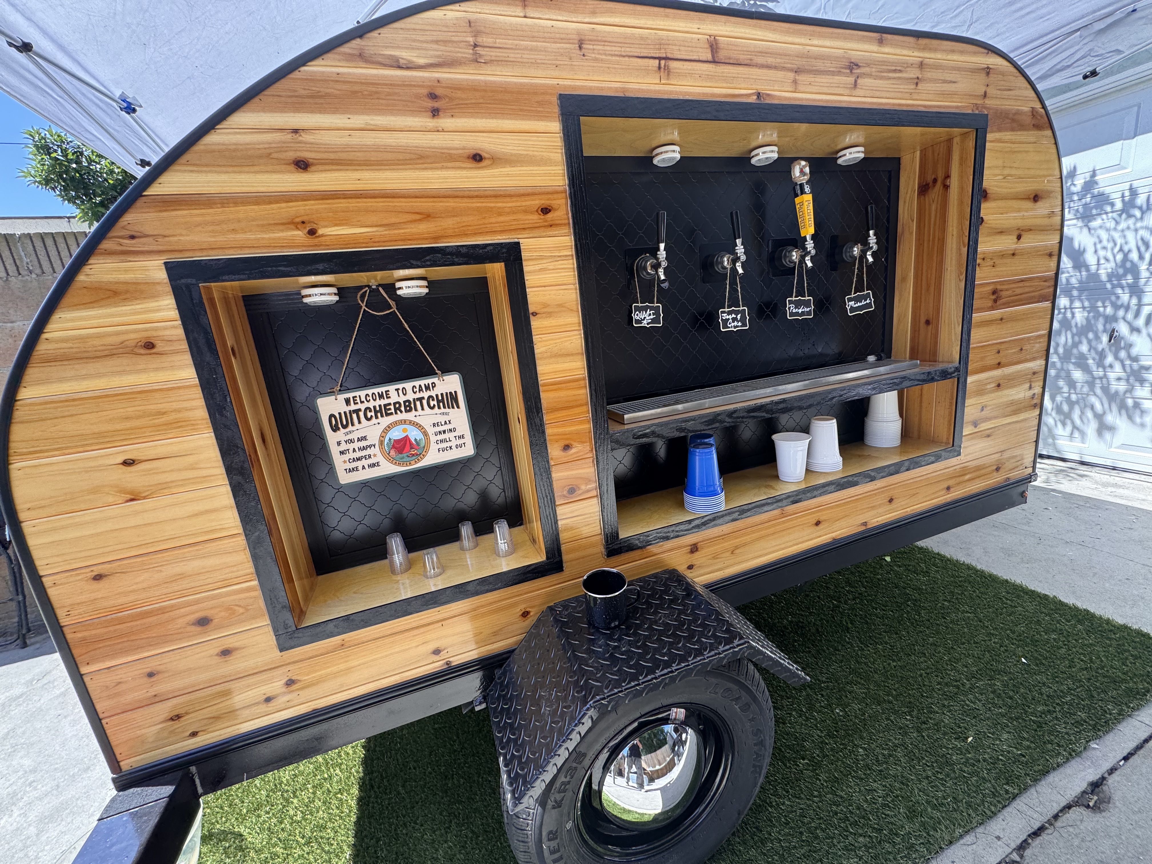 Open trailer view
