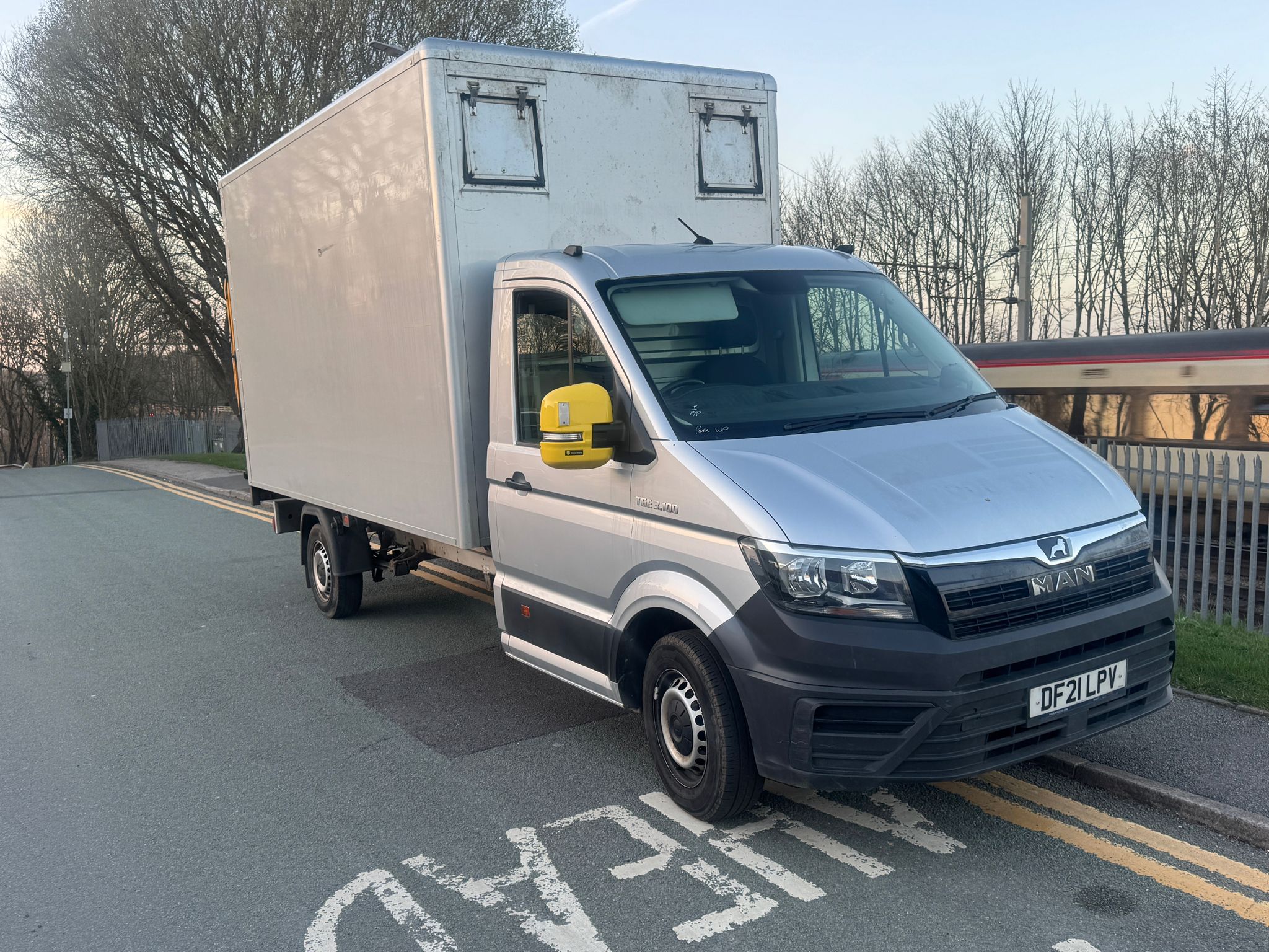 2021 MAN TGE 3.100D Luton with Tail Lift