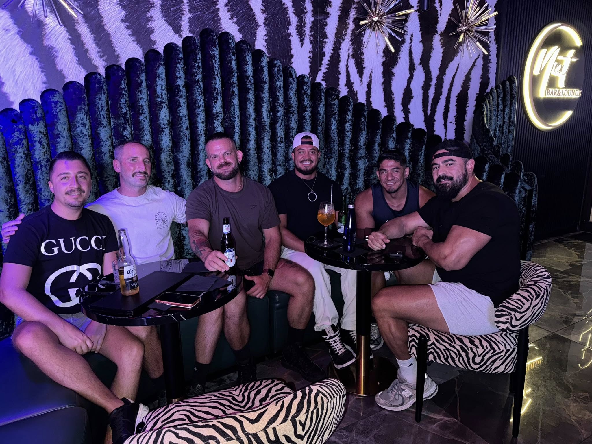 Velvet lounge