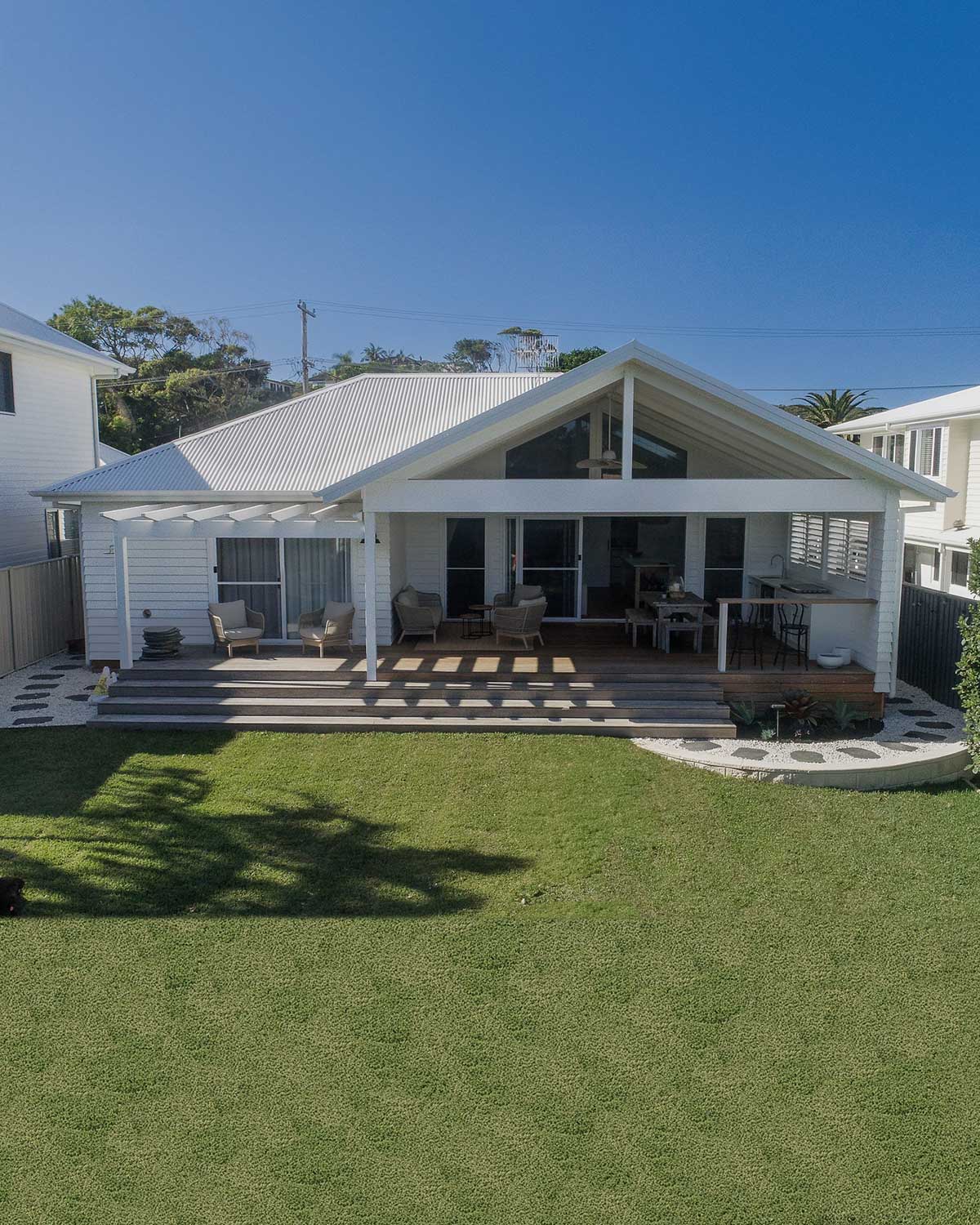 North Avoca — coastal renovation by Brazier Building & Design