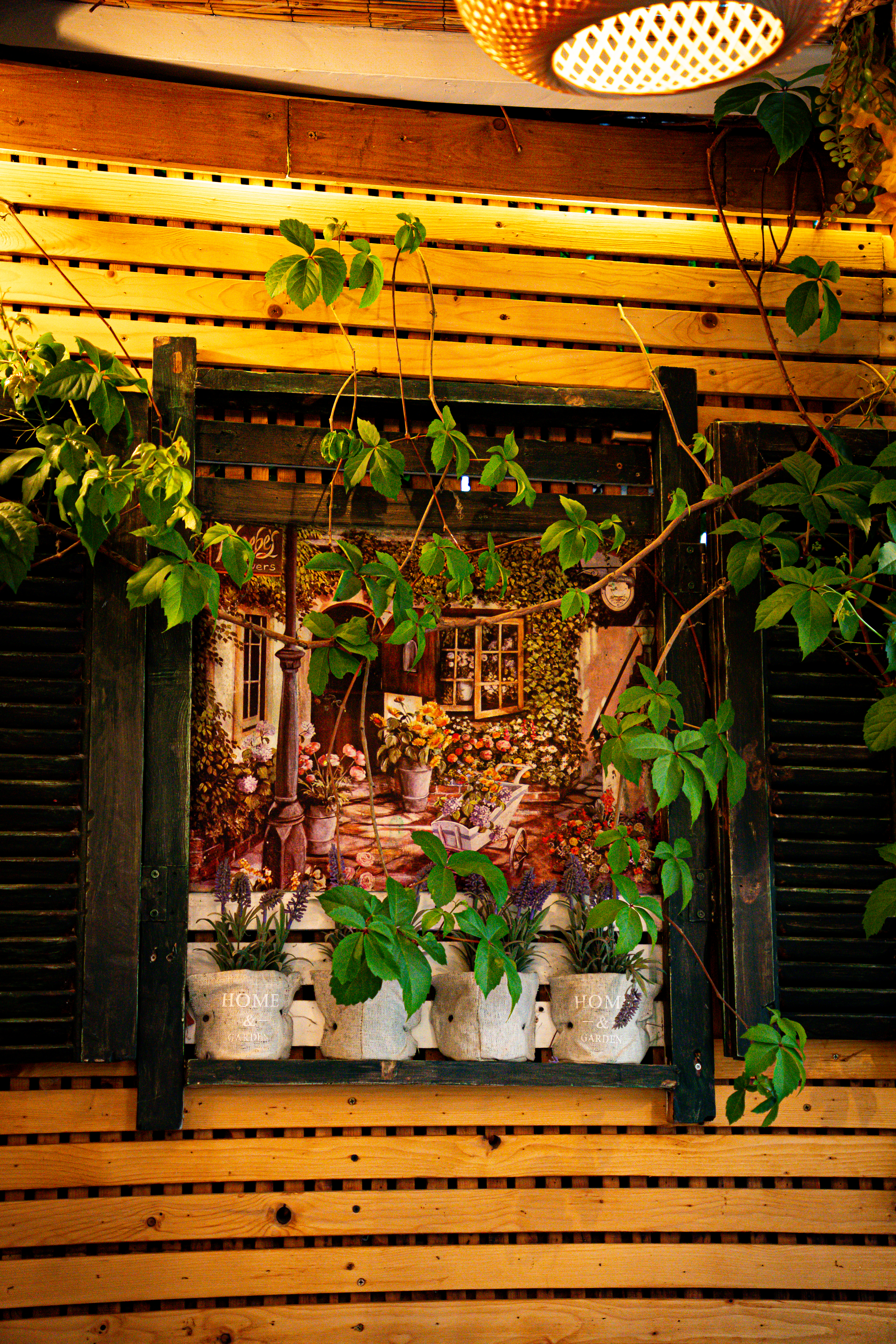 Greek taverna details