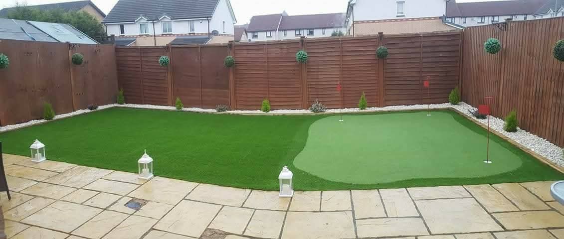 Premium artificial turf with putting green