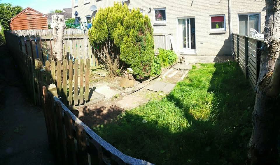 Narrow Terrace-Style Garden before