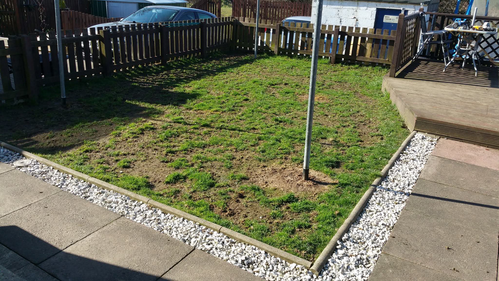Gravel Border & Rectangular Lawn before